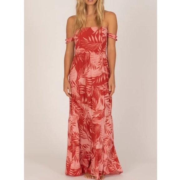 Amuse Society Dresses & Skirts - Amuse Society Women's Terrazza Shoulder Maxi Dress